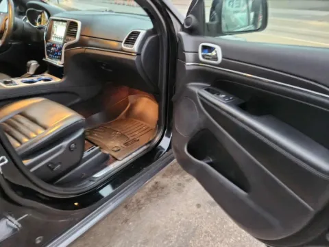 More photos of 2018 Jeep Grand Cherokee Limited Sterling Edition Sport Utility 4D at Lunde Auto Sales, MN