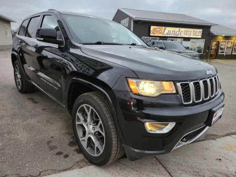 Another view of 2018 Jeep Grand Cherokee Limited Sterling Edition Sport Utility 4D for sale in Wadena, MN at Lunde Auto Sales