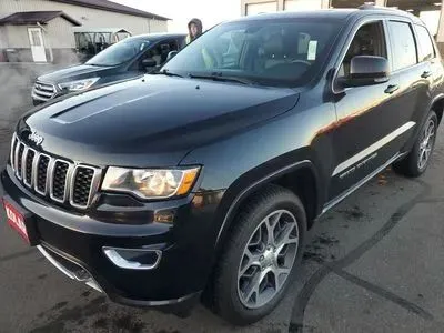 Black 2018 Jeep Grand Cherokee Limited Sterling Edition Sport Utility 4D for sale in Wadena, MN