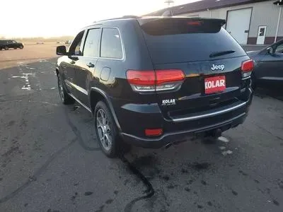 More photos of 2018 Jeep Grand Cherokee Limited Sterling Edition Sport Utility 4D at Lunde Auto Sales, MN