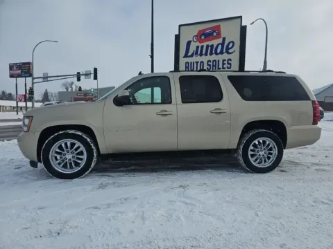 Photos of 2012 Chevrolet Suburban 1500 LT Sport Utility 4D for sale in Wadena, MN at Lunde Auto Sales