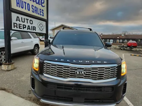 Photos of 2021 Kia Telluride EX Sport Utility 4D for sale in Wadena, MN at Lunde Auto Sales