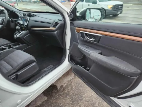 More photos of 2018 Honda CR-V EX Sport Utility 4D at Lunde Auto Sales, MN