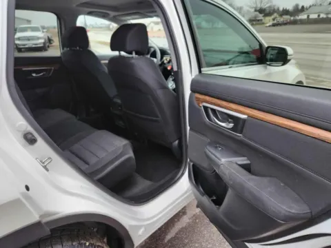 More photos of 2018 Honda CR-V EX Sport Utility 4D at Lunde Auto Sales, MN