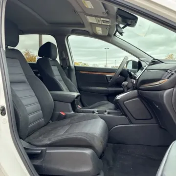 More photos of 2018 Honda CR-V EX Sport Utility 4D at Lunde Auto Sales, MN