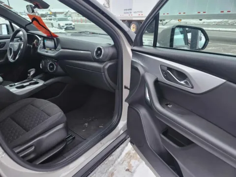 More photos of 2021 Chevrolet Blazer 2LT Sport Utility 4D at Lunde Auto Sales, MN