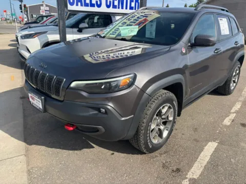 Photos of 2019 Jeep Cherokee TrailHawk Sport Utility 4D for sale in Wadena, MN at Lunde Auto Sales