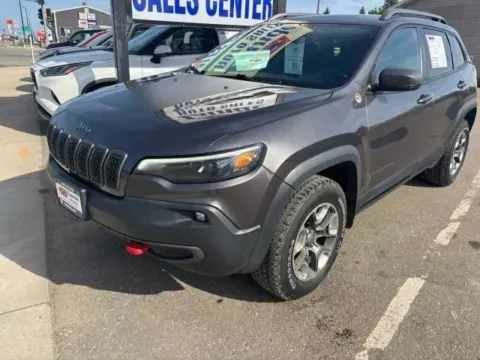 Photos of 2019 Jeep Cherokee TrailHawk Sport Utility 4D for sale in Wadena, MN at Lunde Auto Sales