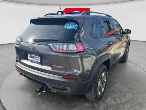 More photos of 2019 Jeep Cherokee TrailHawk Sport Utility 4D at Lunde Auto Sales, MN