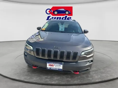 More photos of 2019 Jeep Cherokee TrailHawk Sport Utility 4D at Lunde Auto Sales, MN