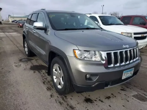 Silver 2011 Jeep Grand Cherokee Limited for sale in Wadena, MN