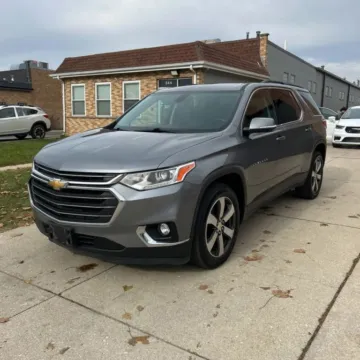 Gray 2019 Chevrolet Traverse LT Sport Utility 4D for sale in Wadena, MN