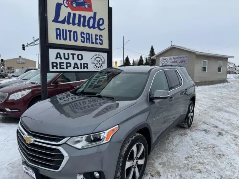 Gray 2019 Chevrolet Traverse LT Sport Utility 4D for sale in Wadena, MN