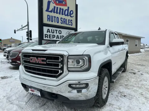 White 2017 GMC Sierra 1500 Double Cab SLE Pickup 4D 6 1/2 ft for sale in Wadena, MN