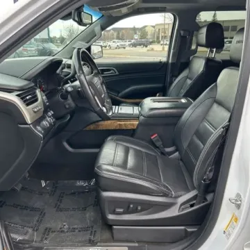 More photos of 2017 GMC Yukon XL Denali Sport Utility 4D at Lunde Auto Sales, MN