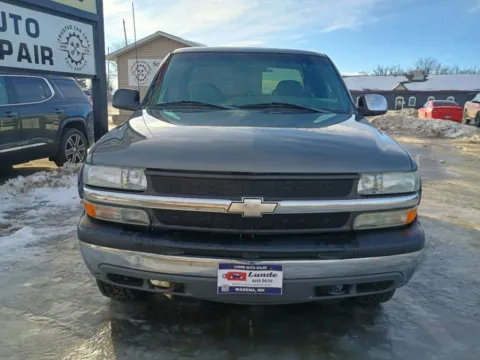 Another view of 2001 Chevrolet Silverado 1500 Extended Cab Short Bed for sale in Wadena, MN at Lunde Auto Sales