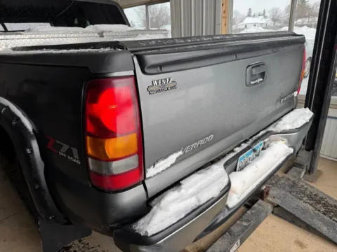 More photos of 2001 Chevrolet Silverado 1500 Extended Cab Short Bed at Lunde Auto Sales, MN