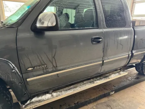 Photos of 2001 Chevrolet Silverado 1500 Extended Cab Short Bed for sale in Wadena, MN at Lunde Auto Sales