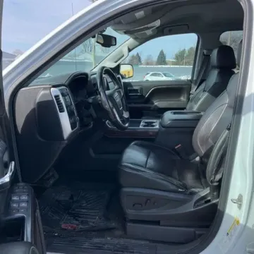 More photos of 2017 GMC Sierra 1500 Crew Cab SLT Pickup 4D 6 1/2 ft at Lunde Auto Sales, MN