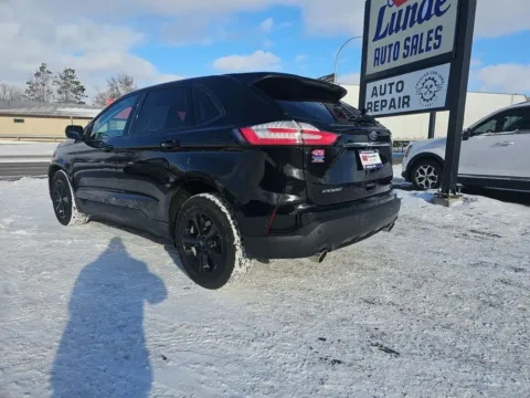 Another view of 2020 Ford Edge SE Sport Utility 4D for sale in Wadena, MN at Lunde Auto Sales