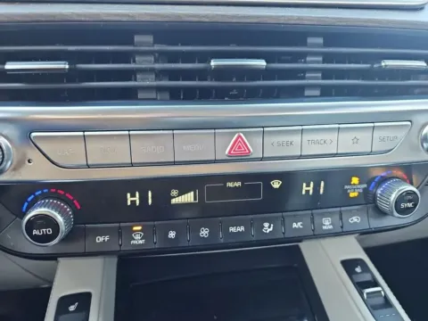 More photos of 2021 Kia Telluride EX Sport Utility 4D at Lunde Auto Sales, MN