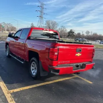 More photos of 2017 Chevrolet Silverado 1500 Crew Cab Z71 LT Pickup 4D 5 3/4 ft at Lunde Auto Sales, MN