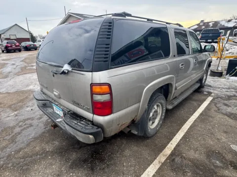 More photos of 2003 Chevrolet Suburban 1500 LT Sport Utility 4D at Lunde Auto Sales, MN