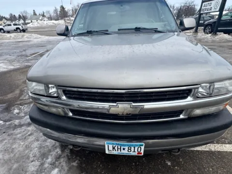 Photos of 2003 Chevrolet Suburban 1500 LT Sport Utility 4D for sale in Wadena, MN at Lunde Auto Sales