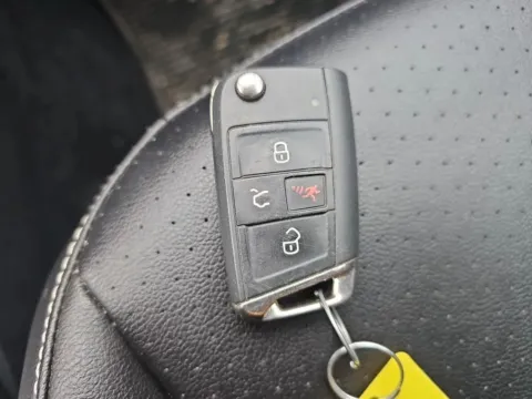 More photos of 2021 Volkswagen Tiguan SE 4MOTION Sport Utility 4D at Lunde Auto Sales, MN