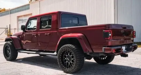 More photos of 2021 Jeep Gladiator High Altitude Pickup 4D 5 ft at Lunde Auto Sales, MN