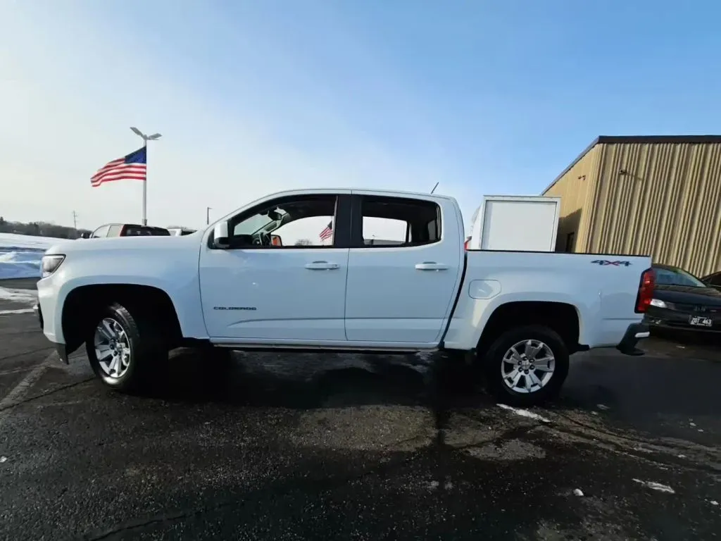 White 2021 Chevrolet Colorado Crew Cab LT Pickup 4D 5 ft for sale in Wadena, MN
