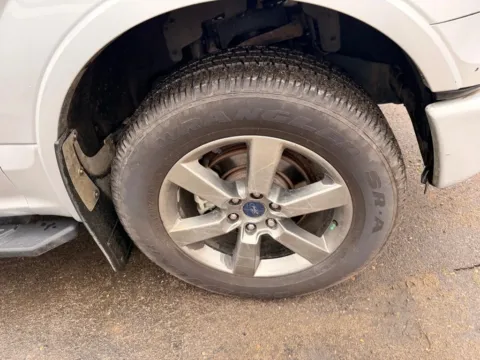 More photos of 2016 Ford F-150 SuperCrew Cab XL Pickup 4D 5 1/2 ft at Lunde Auto Sales, MN