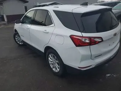 2019 Chevrolet Equinox - Image 2