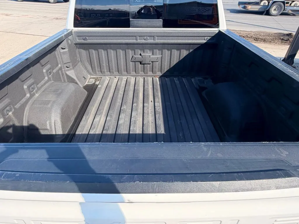 2021 Chevrolet Silverado 1500 LTZ - Photo 12