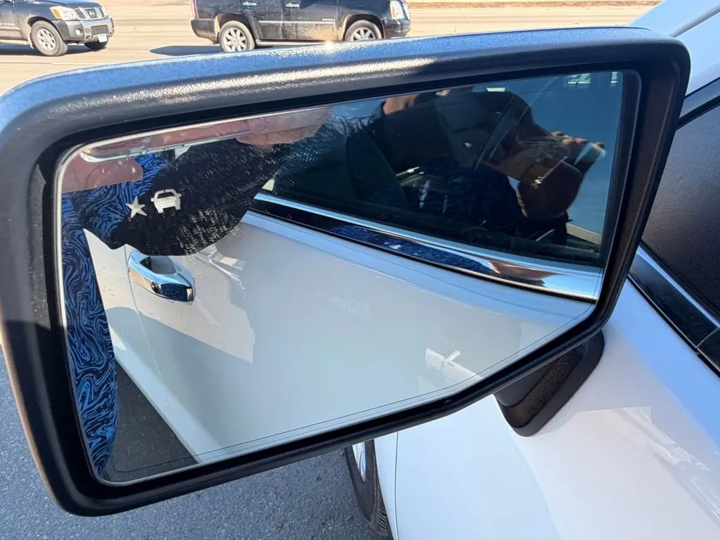 2021 Chevrolet Silverado 1500 LTZ - Photo 15