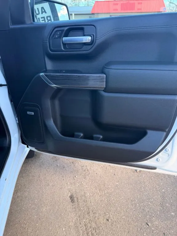 2021 Chevrolet Silverado 1500 LTZ - Photo 8