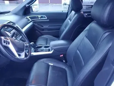 More photos of 2014 Ford Explorer XLT Sport Utility 4D at Lunde Auto Sales, MN