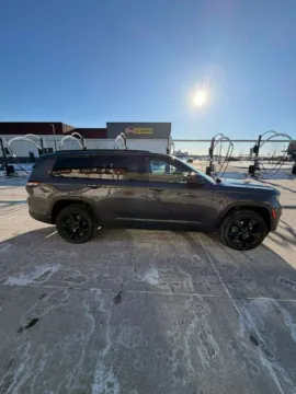 More photos of 2023 Jeep Grand Cherokee L Altitude Sport Utility 4D at Lunde Auto Sales, MN