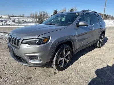 Silver 2019 Jeep Cherokee Limited Sport Utility 4D for sale in Wadena, MN