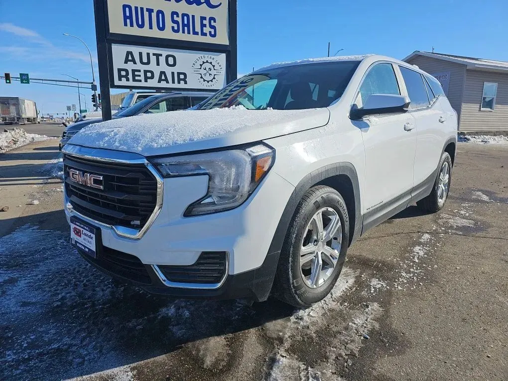 2022 GMC Terrain SLE Sport Utility 4D for sale in Wadena, MN