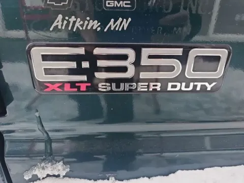 More photos of 1999 Ford Econoline E350 Super Duty Passenger Extended Van at Lunde Auto Sales, MN