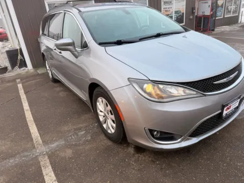 Another view of 2017 Chrysler Pacifica Touring-L Minivan 4D for sale in Wadena, MN at Lunde Auto Sales