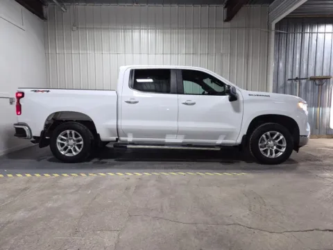 White 2022 Chevrolet Silverado 1500 Crew Cab LT Pickup 4D 5 3/4 ft for sale in Wadena, MN