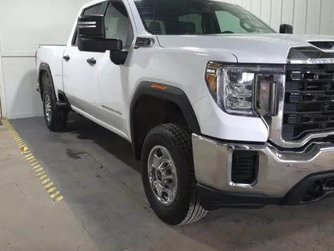 White 2022 Chevrolet Silverado 1500 Crew Cab LT Pickup 4D 5 3/4 ft for sale in Wadena, MN