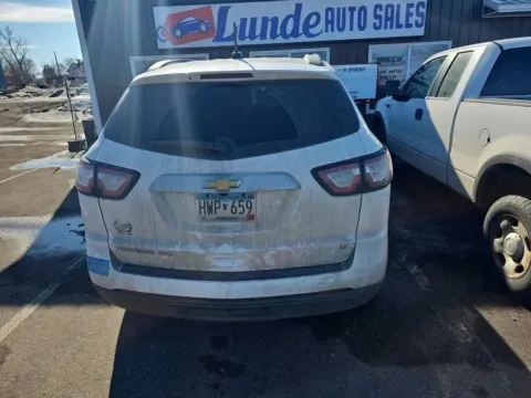 More photos of 2017 Chevrolet Traverse LT Sport Utility 4D at Lunde Auto Sales, MN