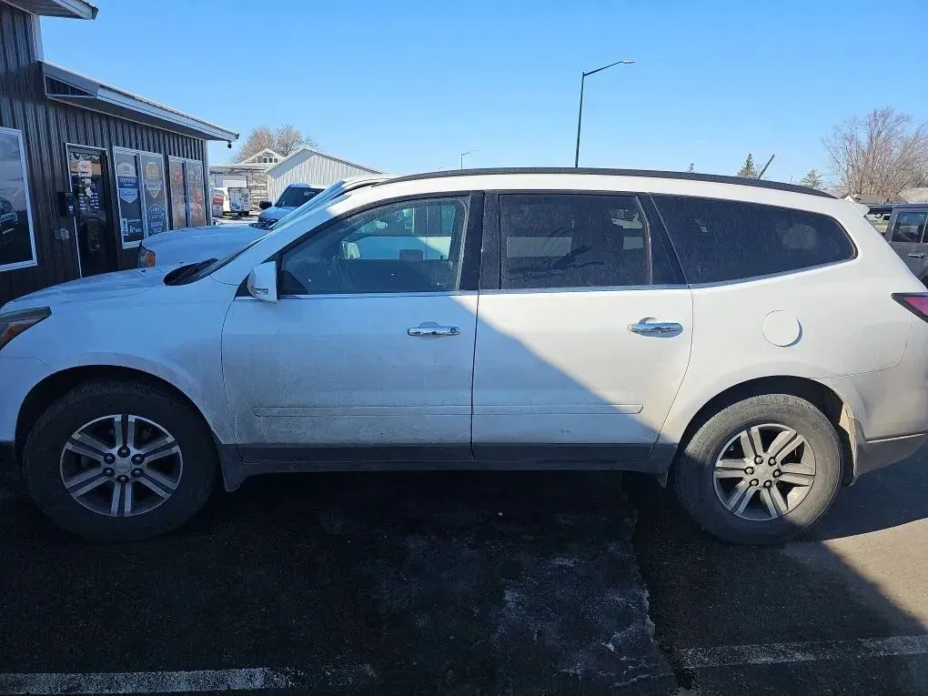 2017 Chevrolet Traverse - Image 1
