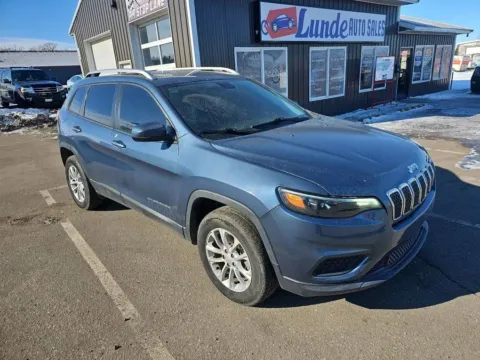 Blue 2020 Jeep Cherokee Latitude Sport Utility 4D for sale in Wadena, MN
