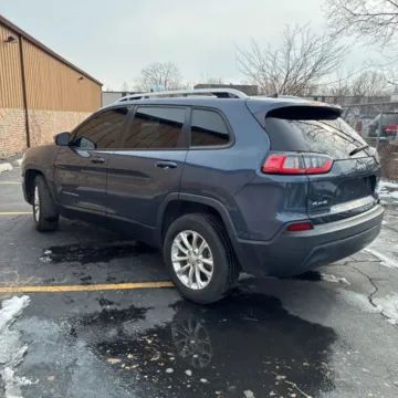 More photos of 2020 Jeep Cherokee Latitude Sport Utility 4D at Lunde Auto Sales, MN