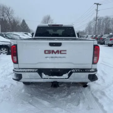 More photos of 2020 GMC Sierra 2500 HD Crew Cab Pickup 4D 6 1/2 ft at Lunde Auto Sales, MN