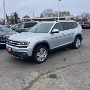 Another view of 2019 Volkswagen Atlas SE 4Motion w/Tech Pkg Sport Utility 4D for sale in Wadena, MN at Lunde Auto Sales